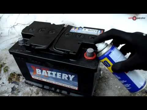 Video: Är det säkert att sätta wd40 på bilbatteriet?