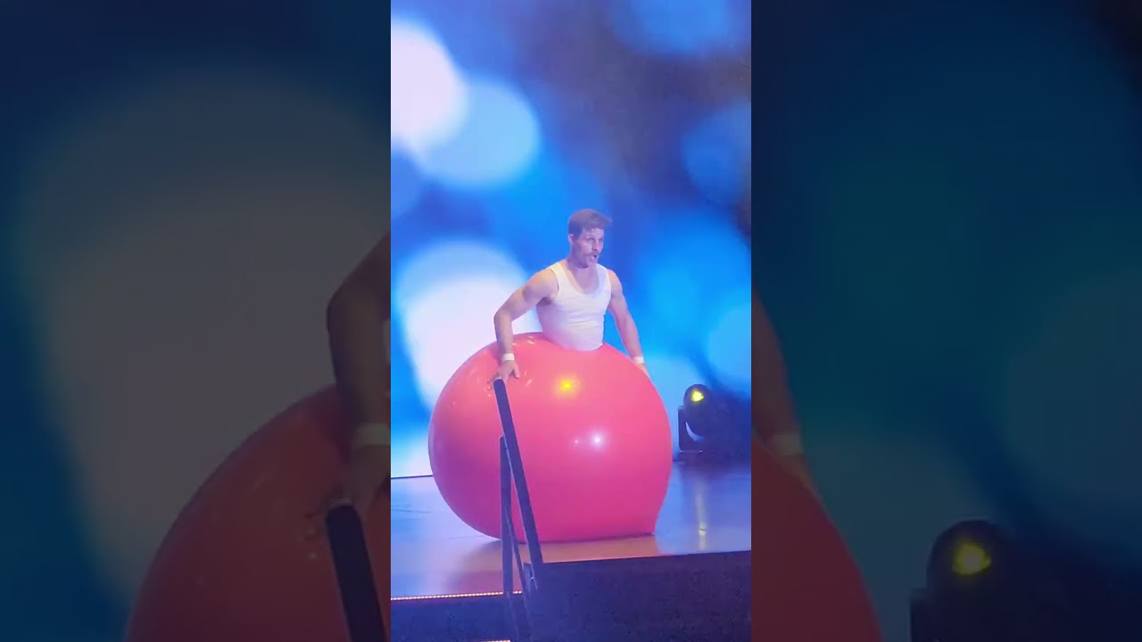 @aussiebela performs their show “Transcendent” onboard @princesscruises Discovery Princess