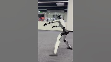 Stunt practice by Unitree Robot 🤖 #robot #artificialintelligence