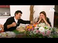 Ariane Brodier loupe son entrée dans Un diner presque parfait ! 😂 // Extrait archives M6 Video Bank