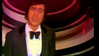 Engelbert Humperdinck  '' Il Mondo'' (My World) LIVE (The Engelbert Humperdinck Show)1970.