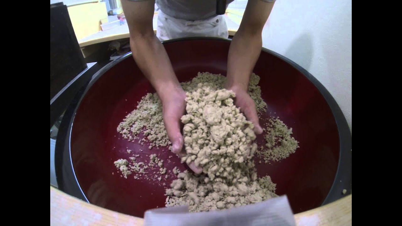 【手打そば動画 Hand made soba】　水廻し　解説しながら打ってみた　＠吉敷末広 さいたま市