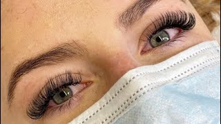 EYELASHES IN EASY WAY #uk #shortsfeed #shortfeed #beauty  #short  #trending #youtubeshorts #ytviral