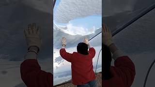 Clear Frozen Snow On Roof Of GreenHouse | 拍掉大棚上的雪 |Satisfying | 解压