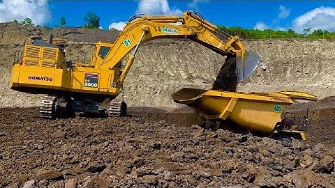 Komatsu ps 2000 excavator loading coal with truck komatsu HD 785