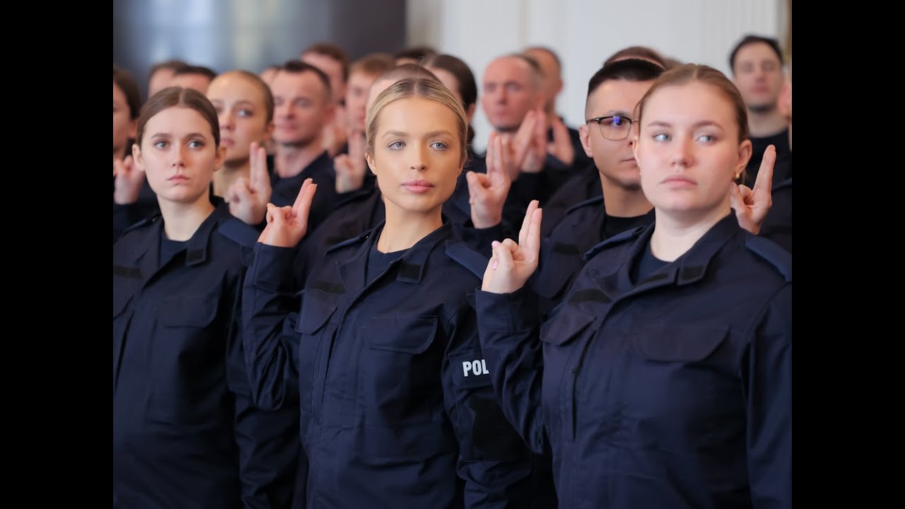 UROCZYSTE ŚLUBOWANIE 66 NOWYCH FUNKCJONARIUSZY GARNIZONU STOŁECZNEGO