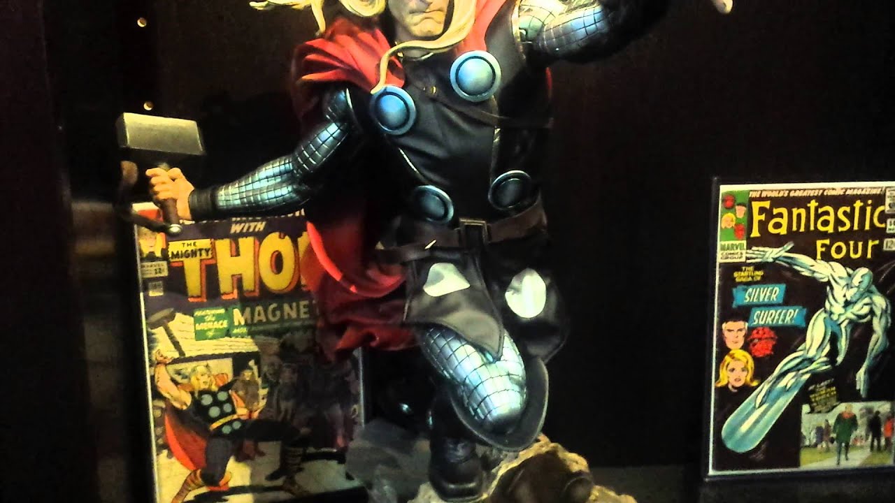 Sideshow modern Thor premium format statue review.