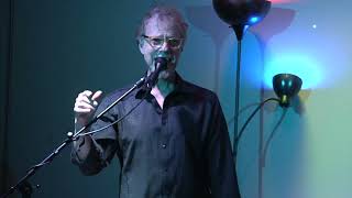 Randall Bramblett performing “Dead in the Water” at the Rooster’s Wife