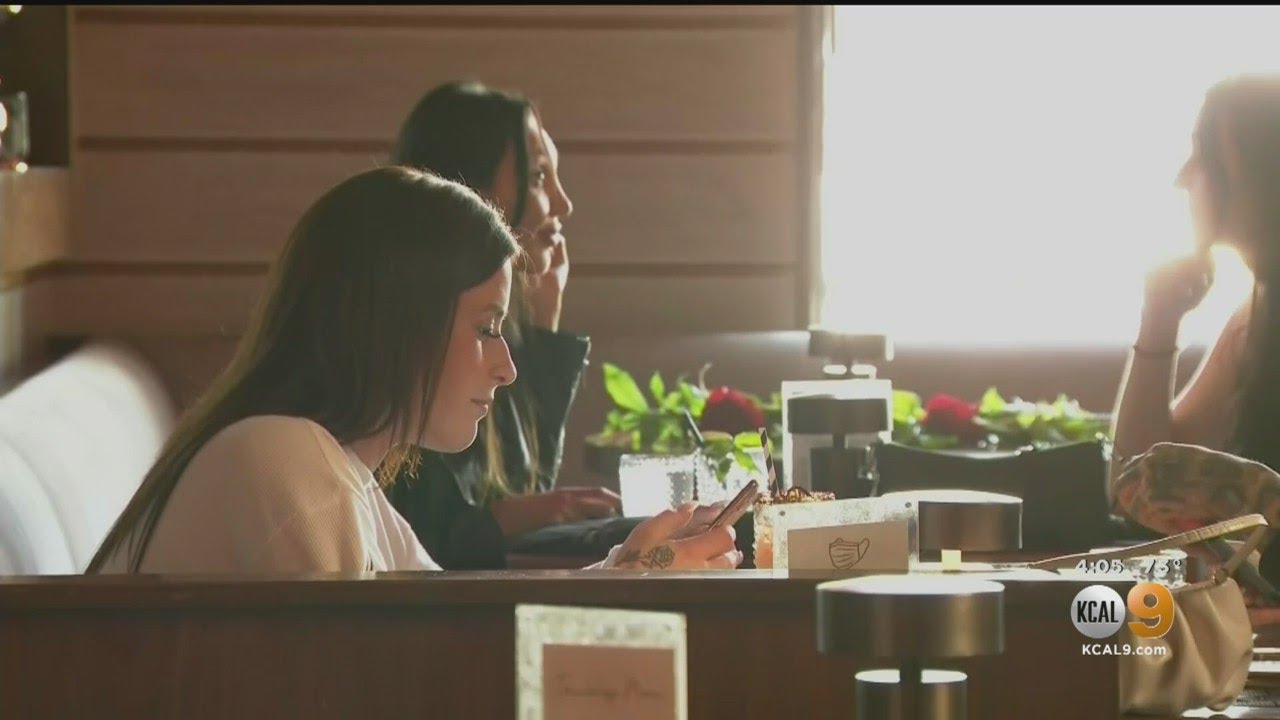 Hollywood’s Legendary Musso & Frank Reopens After Nearly Year-Long Closure