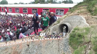 KIPINDI KAMILI KIKIONESHA SAFARI YOTE YA DIAMOND KWENDA KIGOMA NA TRENI YA DELUXE KUTOKA  DAR-KIGOMA