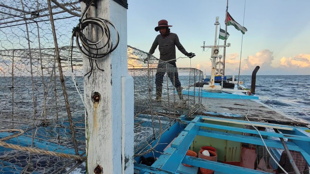 masa untuk pulang..ngail, membubu dan simpan sebelum gerak ke pengkalan 