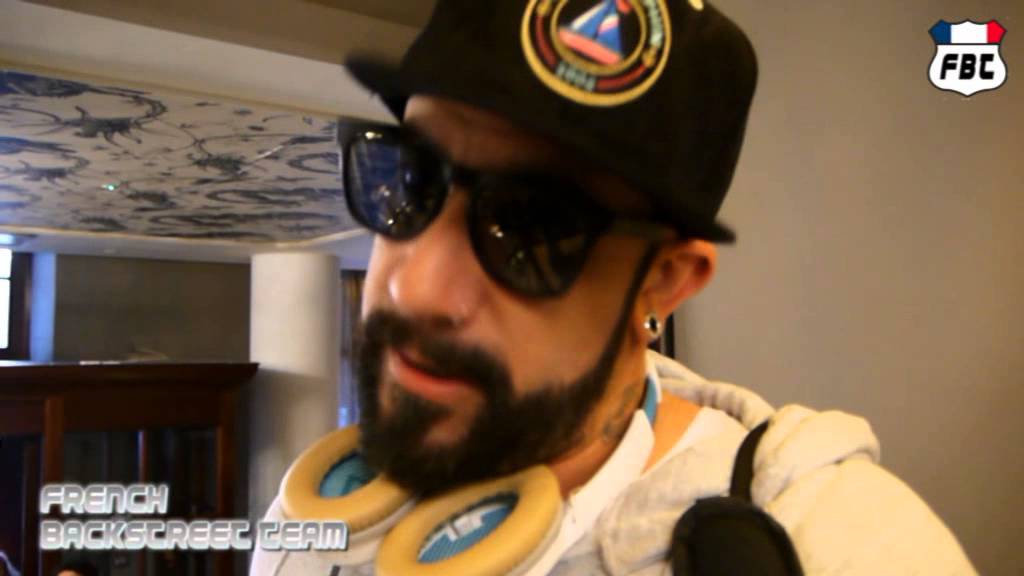 Backstreet Boys : AJ in London talking about his new solo - YouTube
