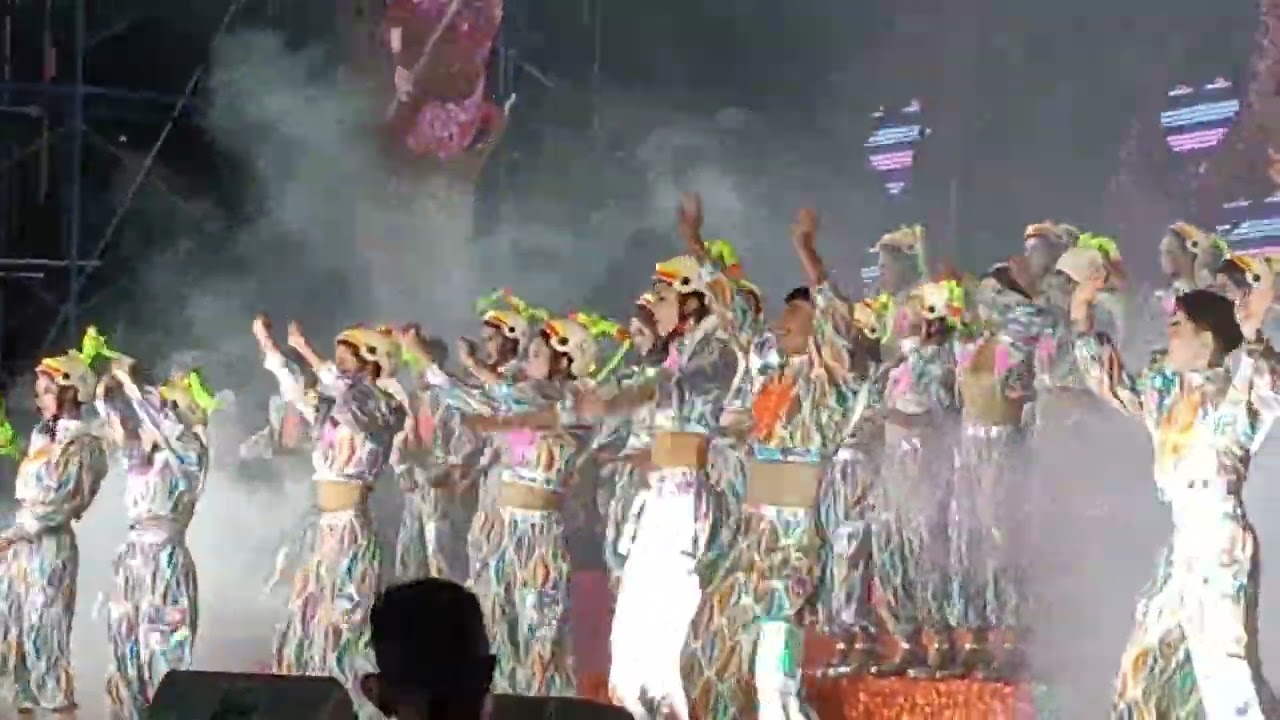 พระเอกหนุ่มสาวน้อยลำเพลินโชว์