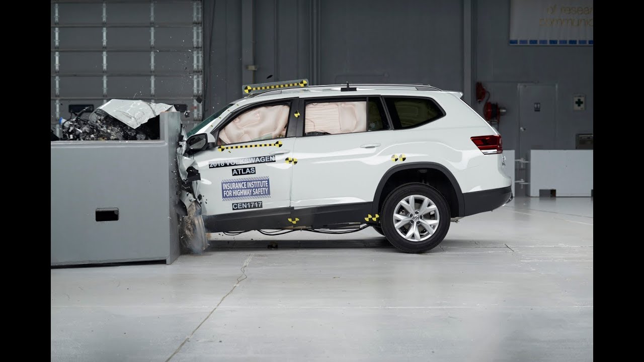 2018 Volkswagen Atlas Driver side Small Overlap Crash Test extended 2018-volkswagen-atlas-driver-side-small-overlap-crash-test-extended