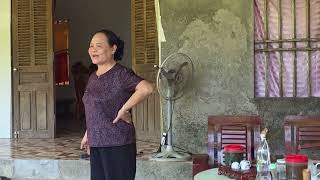Full video: Kind man gifts a single mother an abandoned house so she can start a new life.