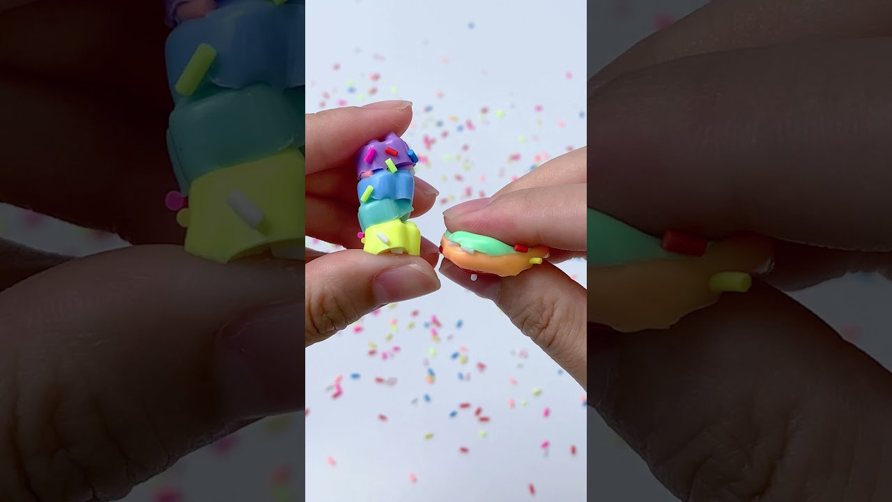 FUFUSQUISHY ASMR 7pc Rainbow Mini Paw