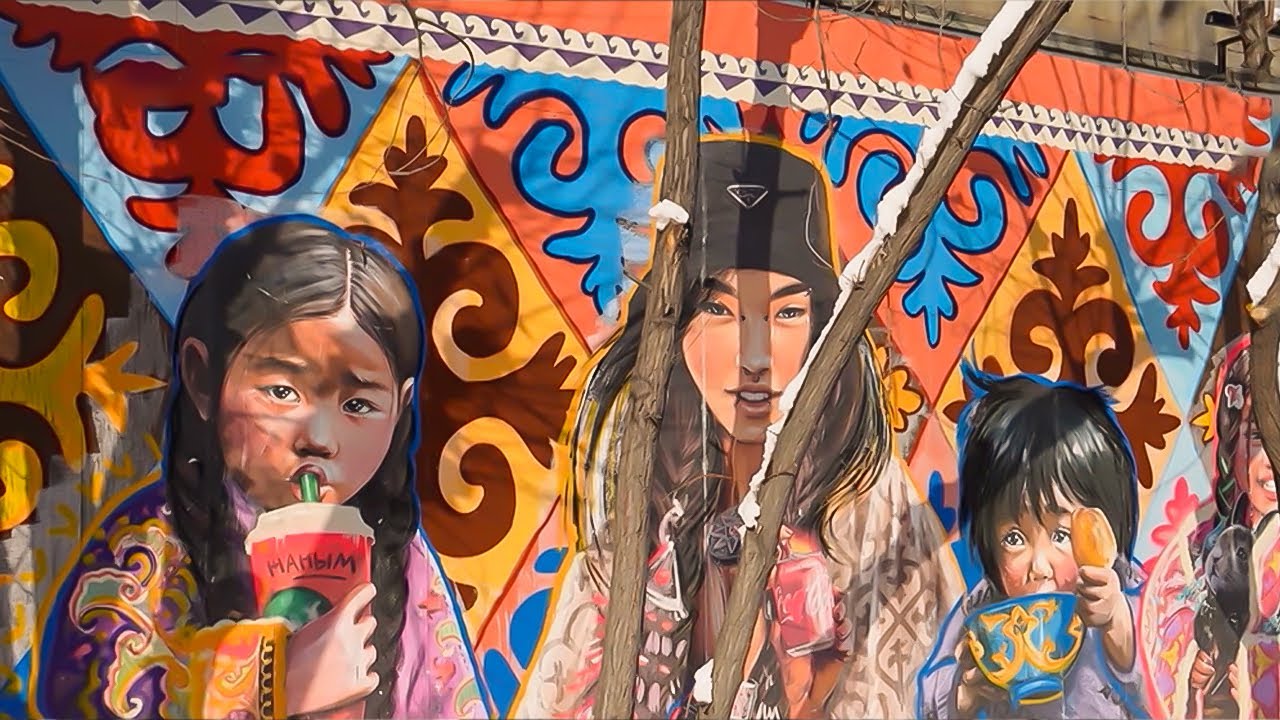 Граффити длиной 420 метров нарисовали в Алматы