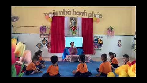 Hoạt động NBTN cái bát cái thìa lớp nhà trẻ D2 24 25