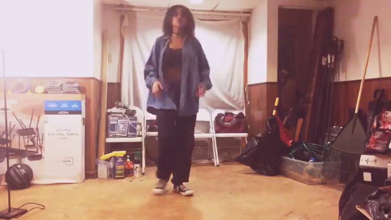 "Do Yo Chain Hang Low?" YouTube