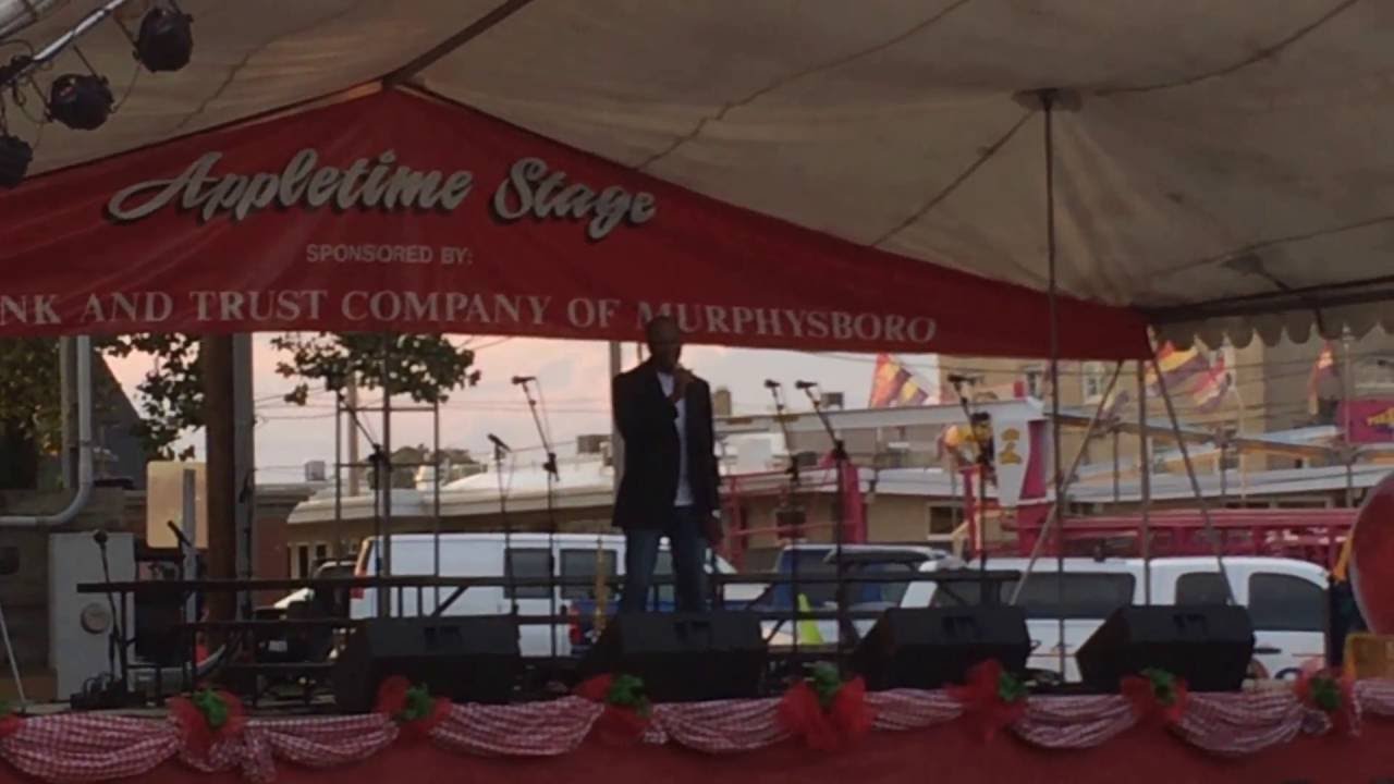 southern illinoisan craigslist Apple Festival 2016 ~ Eddie Williams sings 