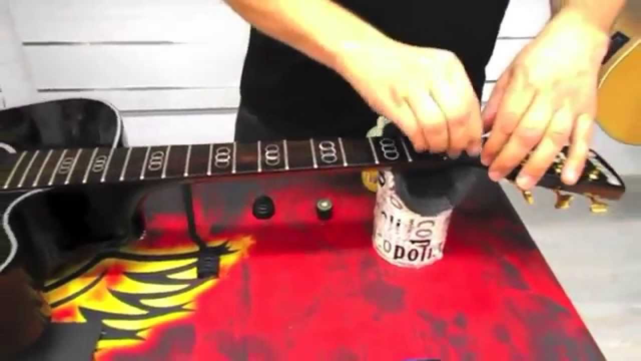 Consejos para limpiar el mástil de tu guitarra de forma efectiva 1 Consejos para limpiar el mástil de tu guitarra de forma efectiva