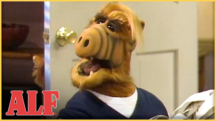 Lynn Can't Go to College Because of ALF | S2 Ep26 ...