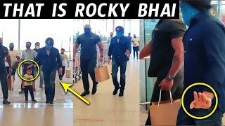 Exclusive Video: KGF HERO Yash MACHO ENTRY to Airport | ROCKY Bhai Entry | Wallpost