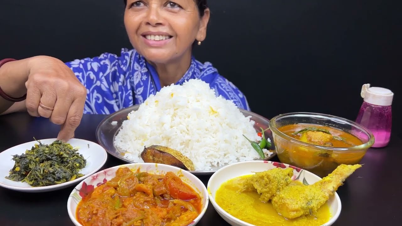 BIGBITES, EATING RICE WITH CHINGRI BATI CHORCHORI, FASHA SORSHE, TANGRAR JHOL, SHAK VAJA।।