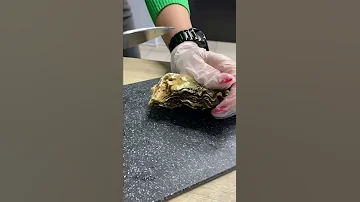 Как правильно есть живых устриц
