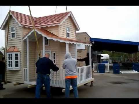 Built by Pros Playhouse 0412.wmv - YouTube