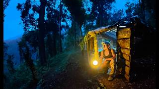 I Returned to My Tree Bark Shelter for Wilderness Survival in Heavy Rain