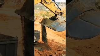 ऐस कय Cat Excavator