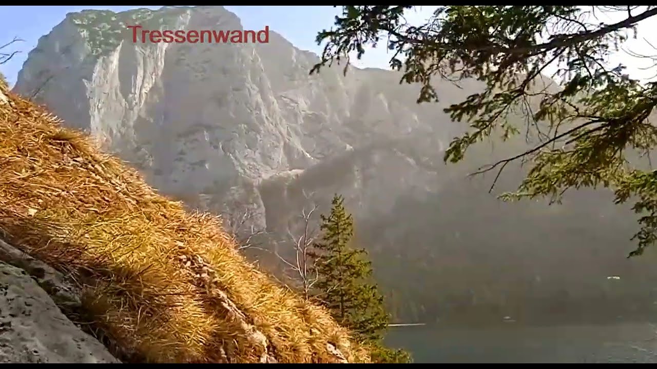 Austria: the Alps, Tressenwand mountain, Altausseer-See #austria#mountains #countrybeauty #lakeview