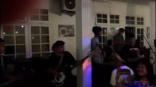 Es Coret feat Tile Rolling Door Ska - Do The Dog (cover The Specials)