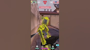 Phoenix Gun Was Doing The Seal Emote 😭 #shorts