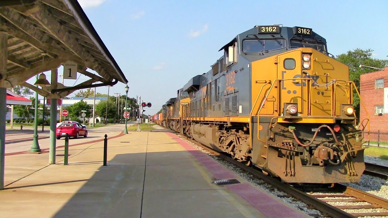 CSXT Q031-04 ES44AH/AC44CW/ES40DC Hot UPS Train short Train today - YouTube
