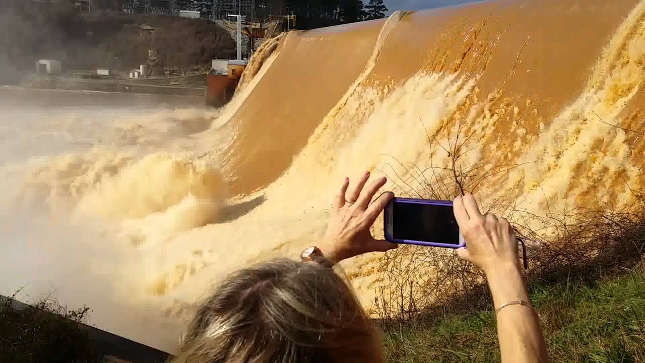 Lake Jackson flood dam YouTube