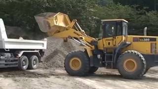 Komatsu wheel loader WA380