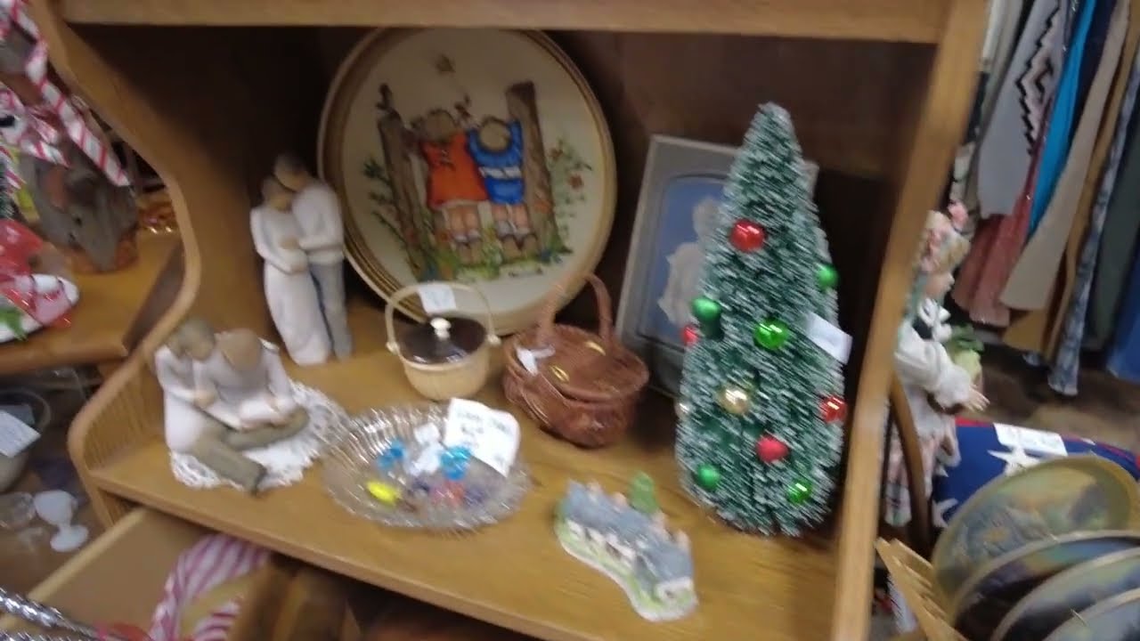 Thrift Store Shopping for Junk Journal Supplies - Christmas Edition!