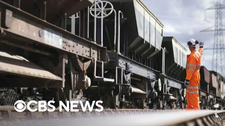 Renewed concerns of a railway workers strike puts damper on recent White House festivities