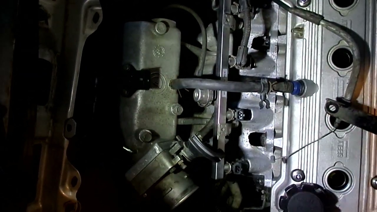 РЕМОНТ ДВС ПОДРОБНО!!! 167   Подсоединяем патрубки впускного колектора   двигателя Джили МК