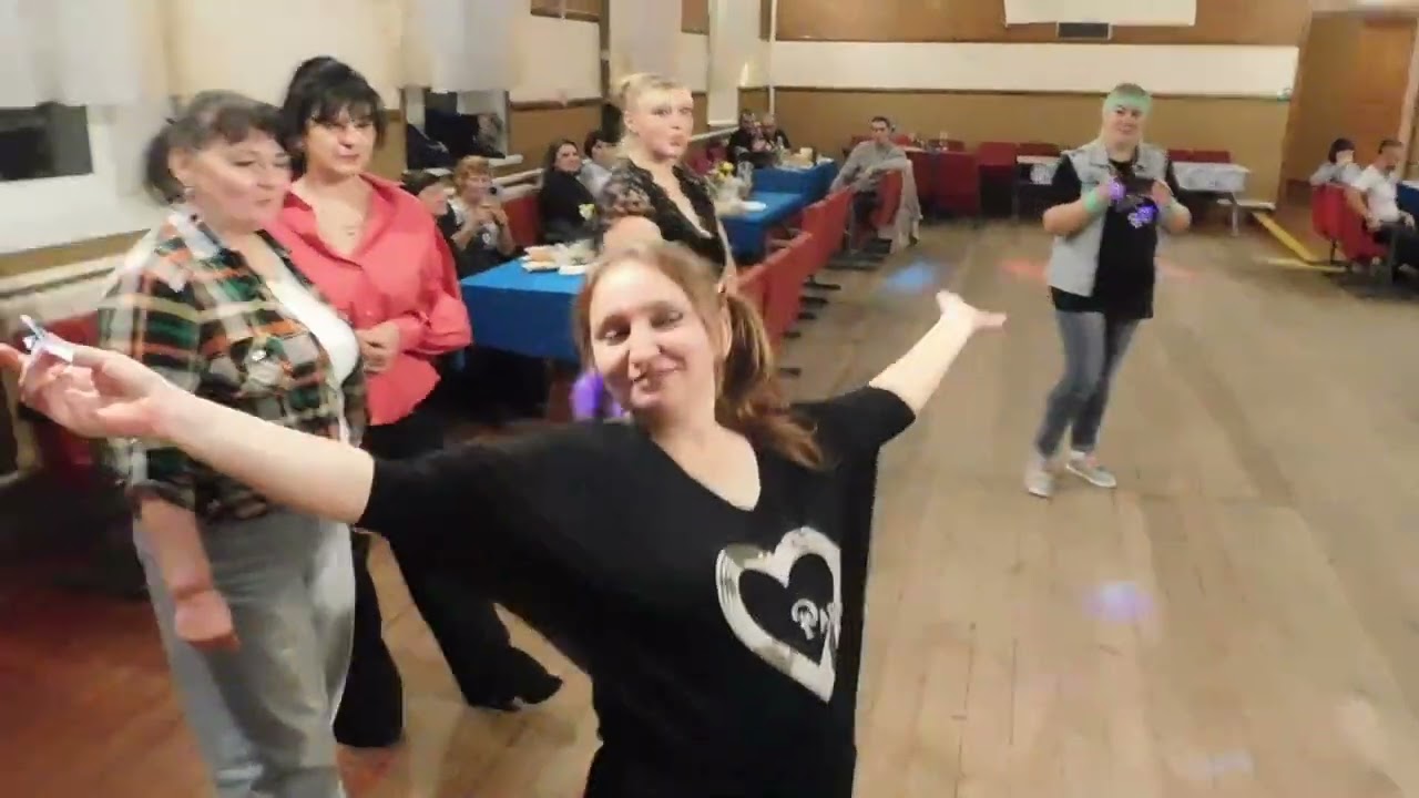 ОСЕНЬ В СТИЛЕ ДЕВЯНОСТЫХ