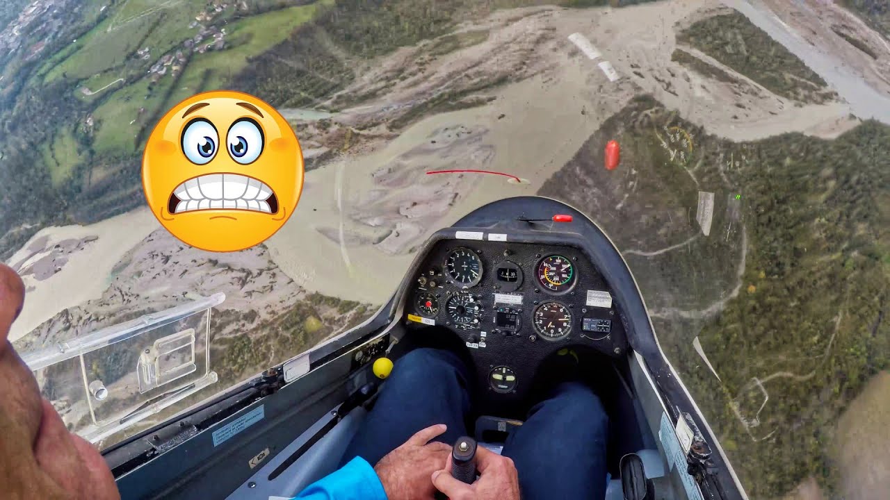 Simulazione di esame pratico di volo a vela all'aeroporto di Belluno.