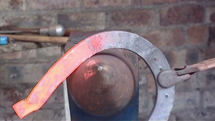 Horseshoe machine | This Day in History - YouTube