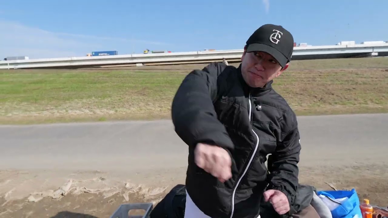 サインの出し方でブチギレているのがわかる監督