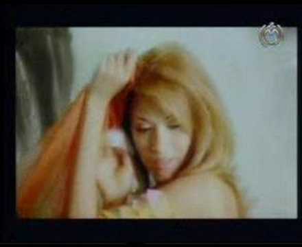 Plyajdagi kabinada jinsiy aloqa porno