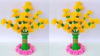 Plastic bottle vase Craft idea/Diy new Design bottle flower vase/Wool se Guldasta banane ki vidhi