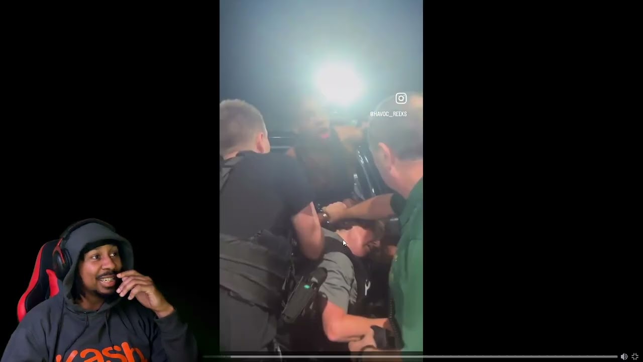 Reactions and Playing Outlast👹 