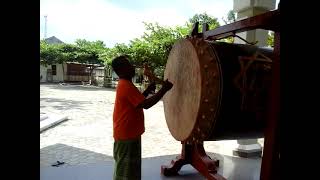 Bedug - Cara tabuh bedug | menyambut satu ramadhan | masjid al-badar(@bedugbadar)