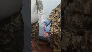 Використання ізраільського бандажу в якості джгута при критичній кровотечі з верхньої кінцівки